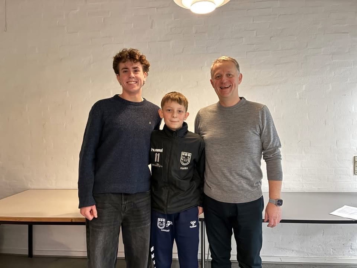 Rasmus modtager Karen og Henning Baks legat